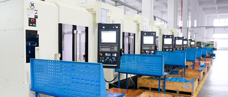 引进高精尖设备，成熟的生产加工定制技术