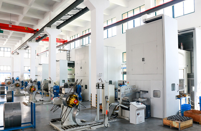 如何评估一家智能传动设备公司的技术研发与制造实力？